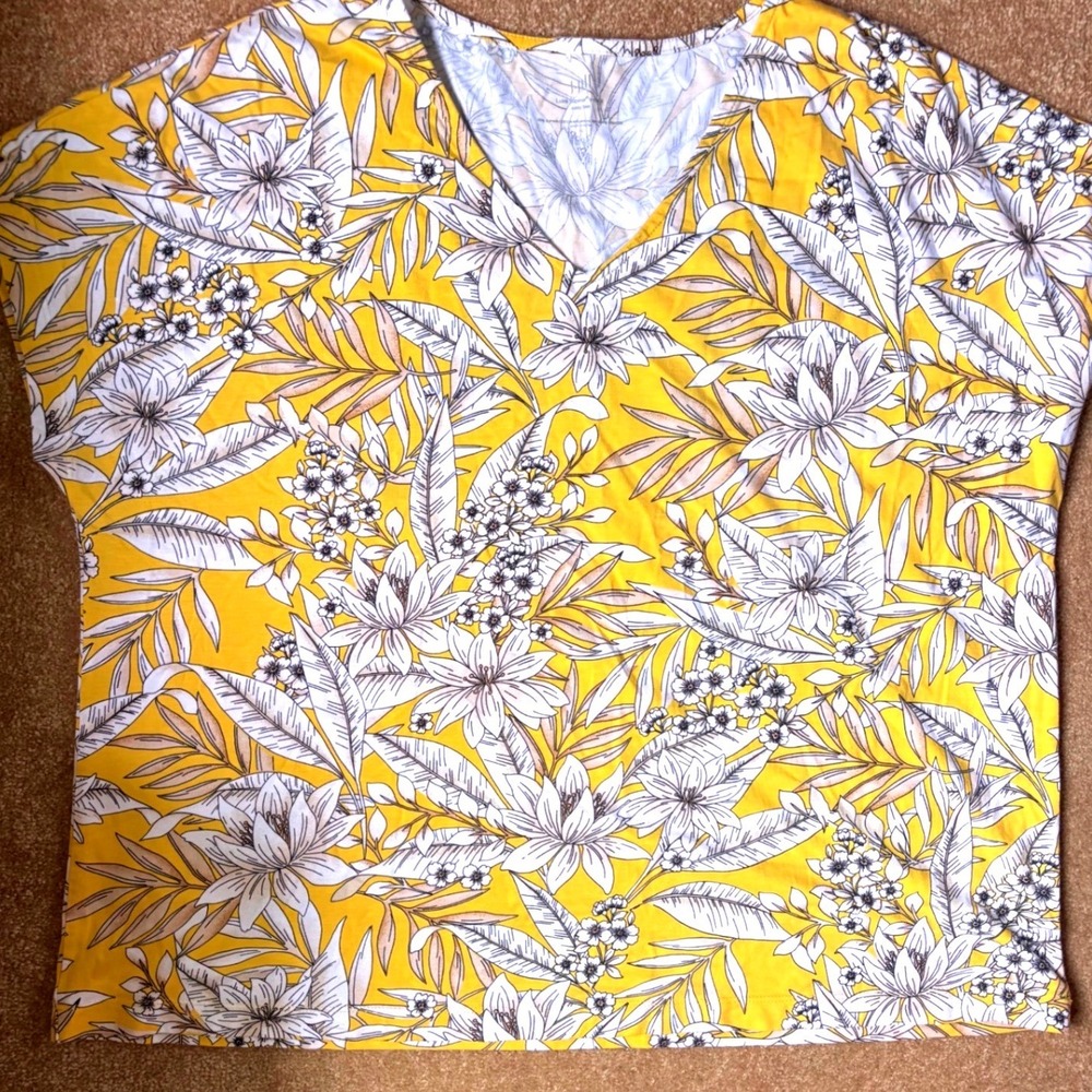 J. Jill Luxe Supima V-Neck Easy Tee Yellow Tropical Floral Print XL